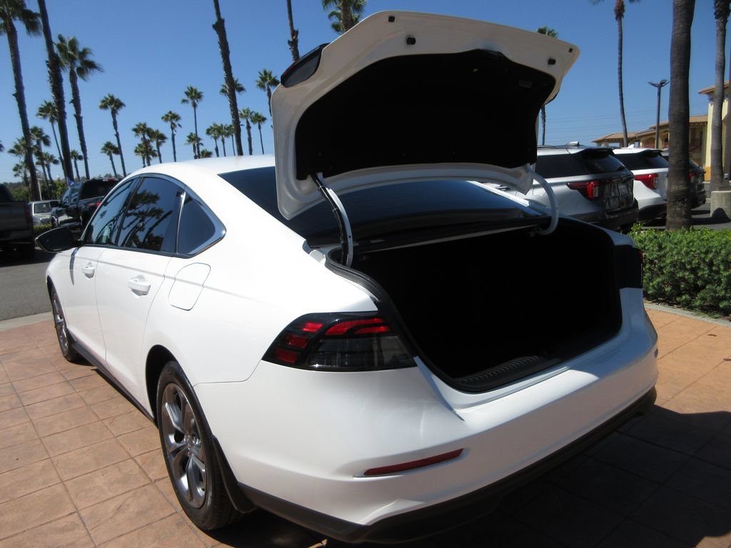 Used 2023 Honda Accord EX image 26