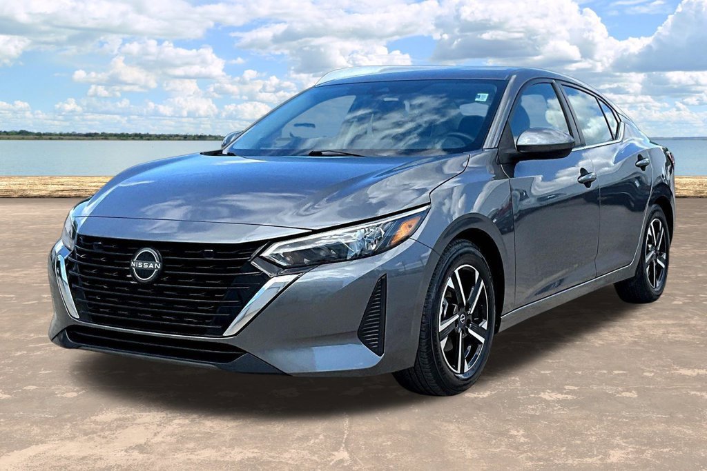 Used 2025 Nissan Sentra SV FWD image 4