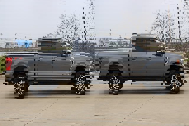 Certified 2021 Ford F250 Lariat w/ Lariat Ultimate Package image 6