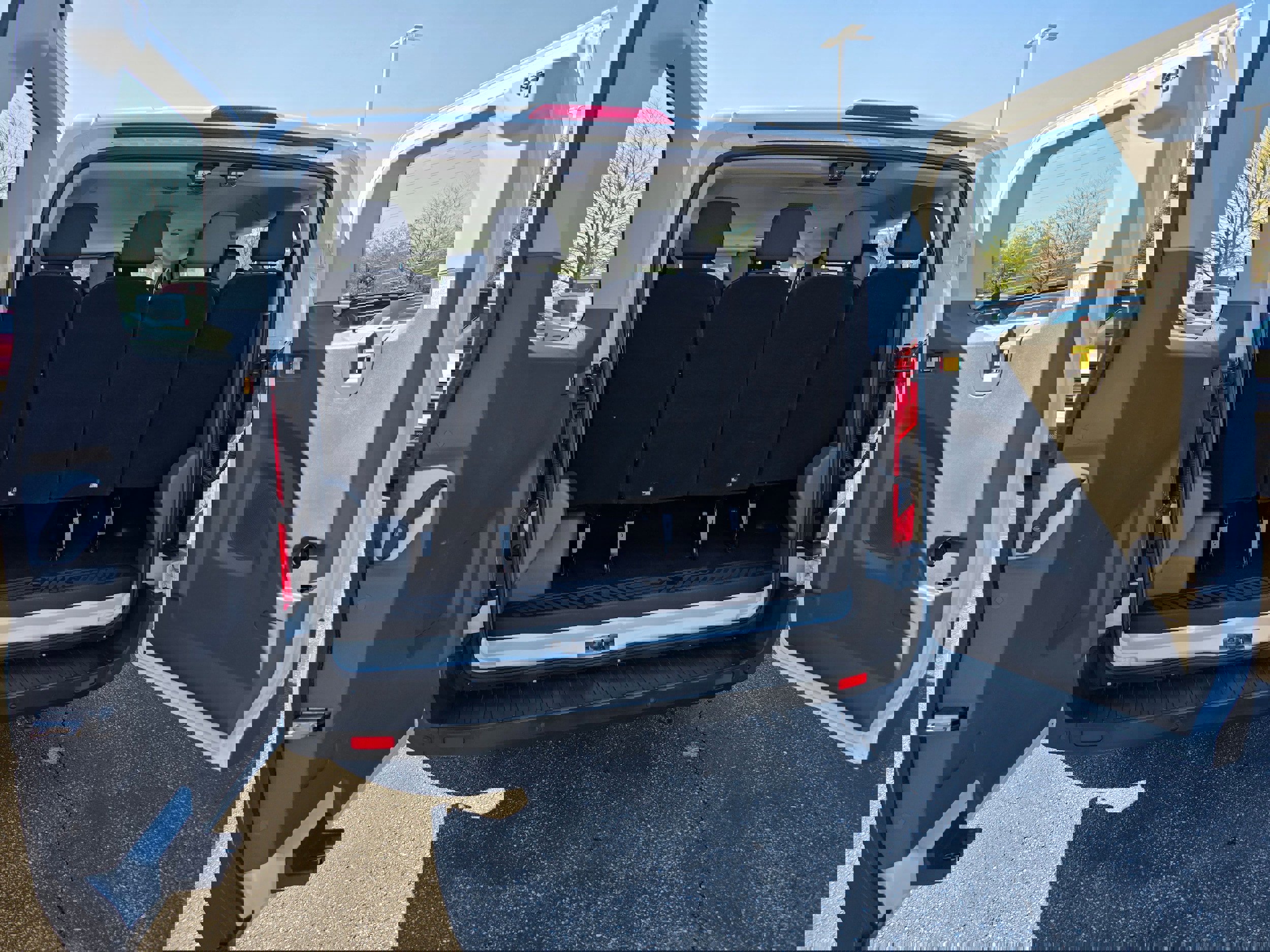 Certified 2024 Ford Transit 350 XLT image 9