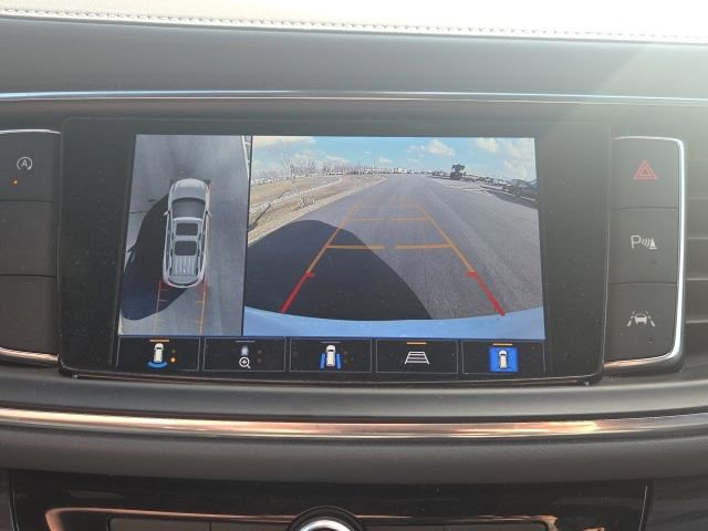 Used 2024 Buick Enclave Premium image 38
