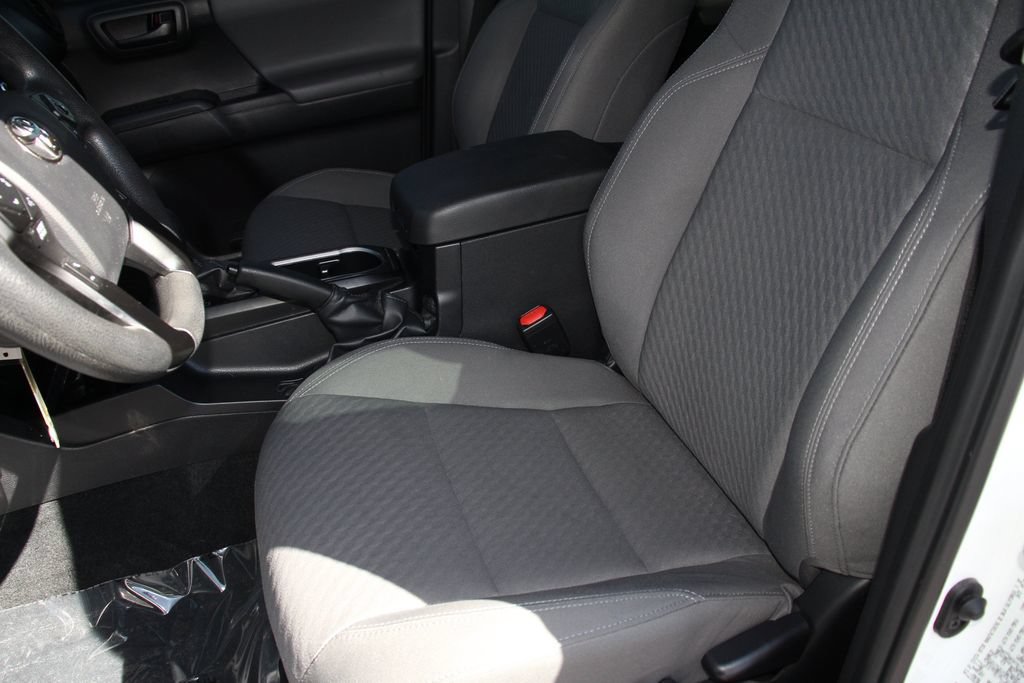 Used 2023 Toyota Tacoma SR AWD/4WD image 23