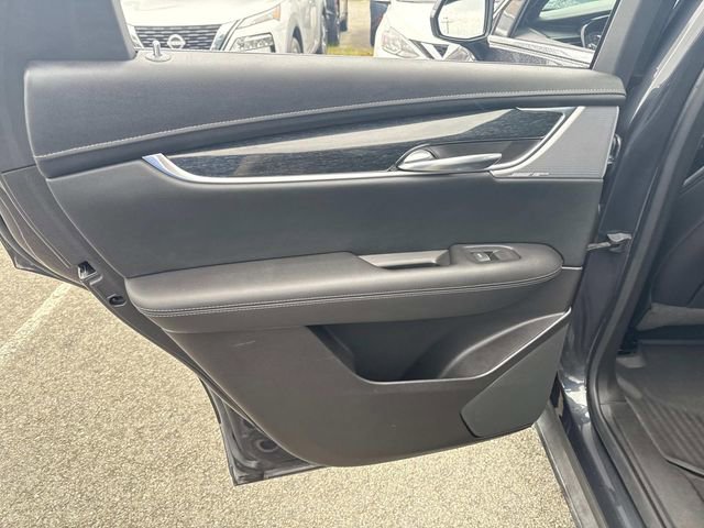 Used 2021 Cadillac XT5 Premium Luxury image 16