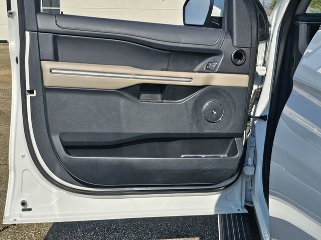 Certified 2022 Ford Expedition Limited image 16