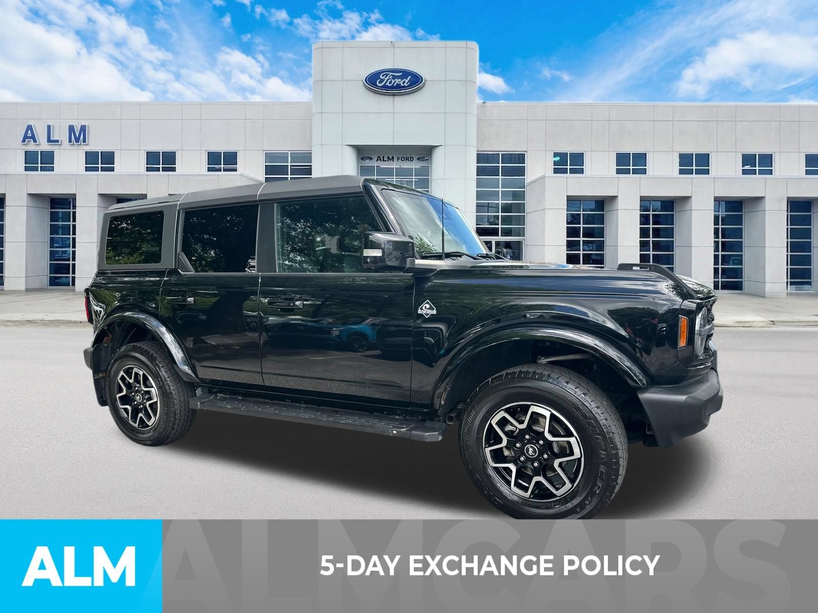 Certified 2024 Ford Bronco Outer Banks AWD/4WD image 3