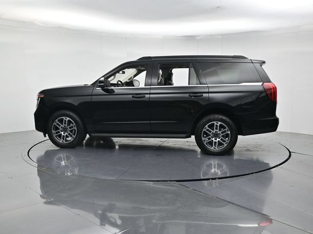 Certified 2025 Ford Expedition Active AWD/4WD image 7