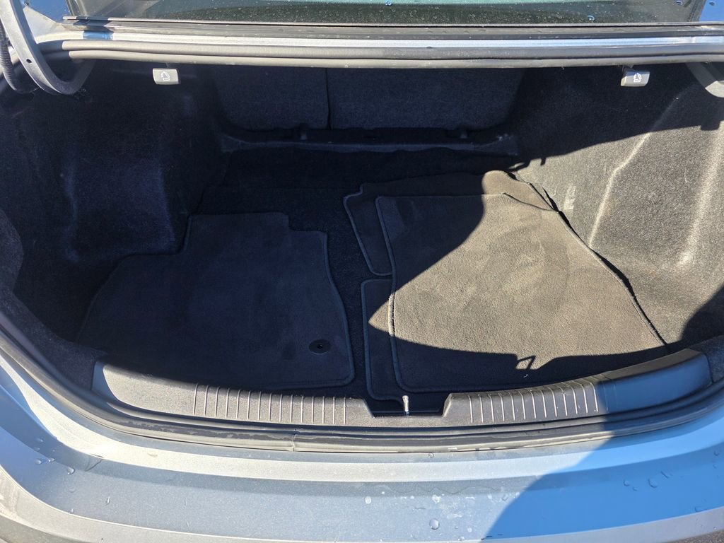 Used 2024 Chevrolet Malibu LT image 14