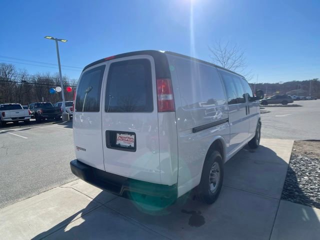 Used 2020 Chevrolet Express 2500 w/ Driver Convenience Package image 5