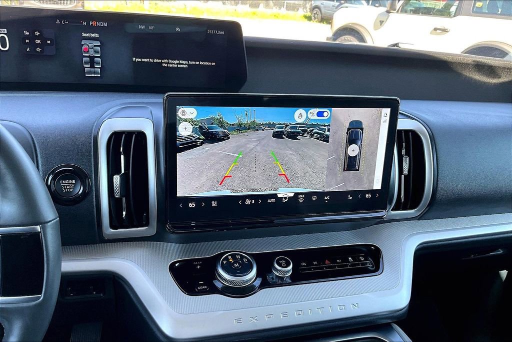 Certified 2025 Ford Expedition Active AWD/4WD image 21