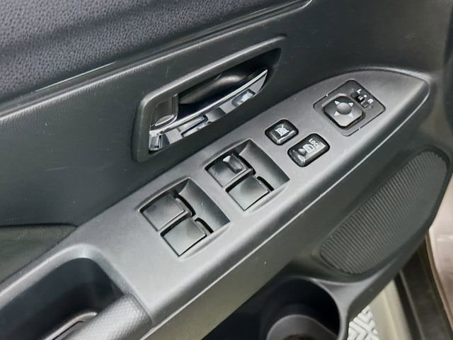 Used 2017 Mitsubishi Outlander Sport ES FWD image 16