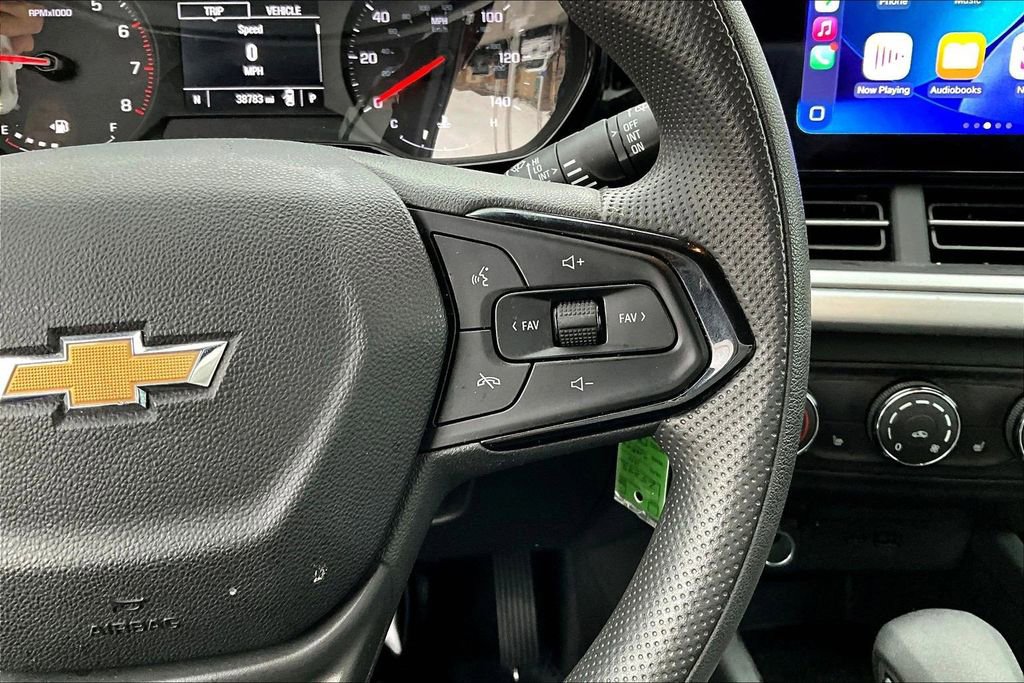 Used 2024 Chevrolet Trax LS w/ LS Convenience Package image 18