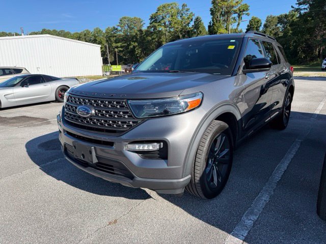 Certified 2022 Ford Explorer XLT w/ Equipment Group 202A