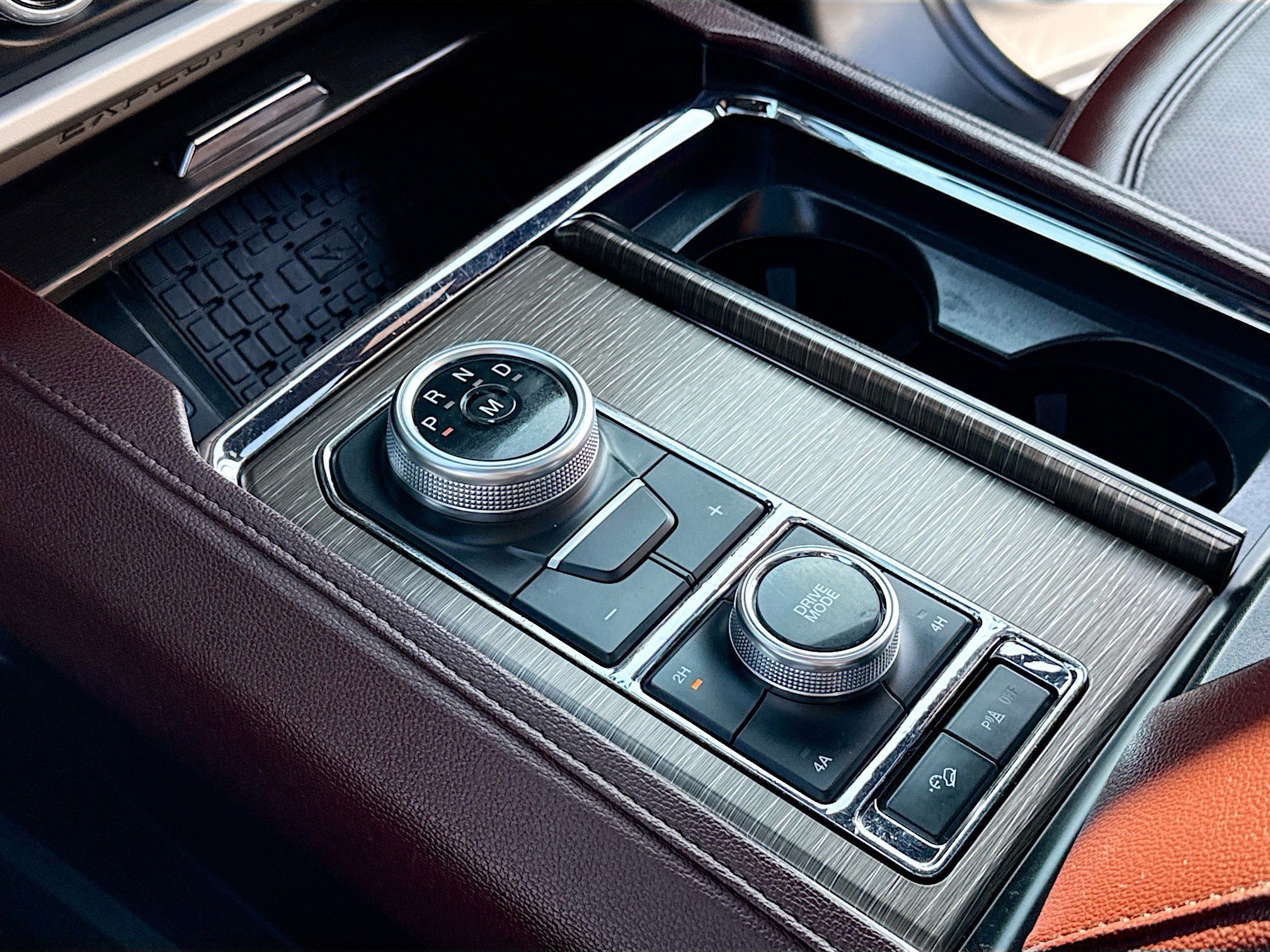 Certified 2023 Ford Expedition Limited image 15