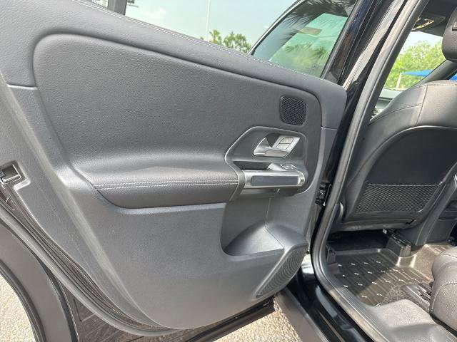 Used 2024 Mercedes-Benz GLB 250 4MATIC image 20