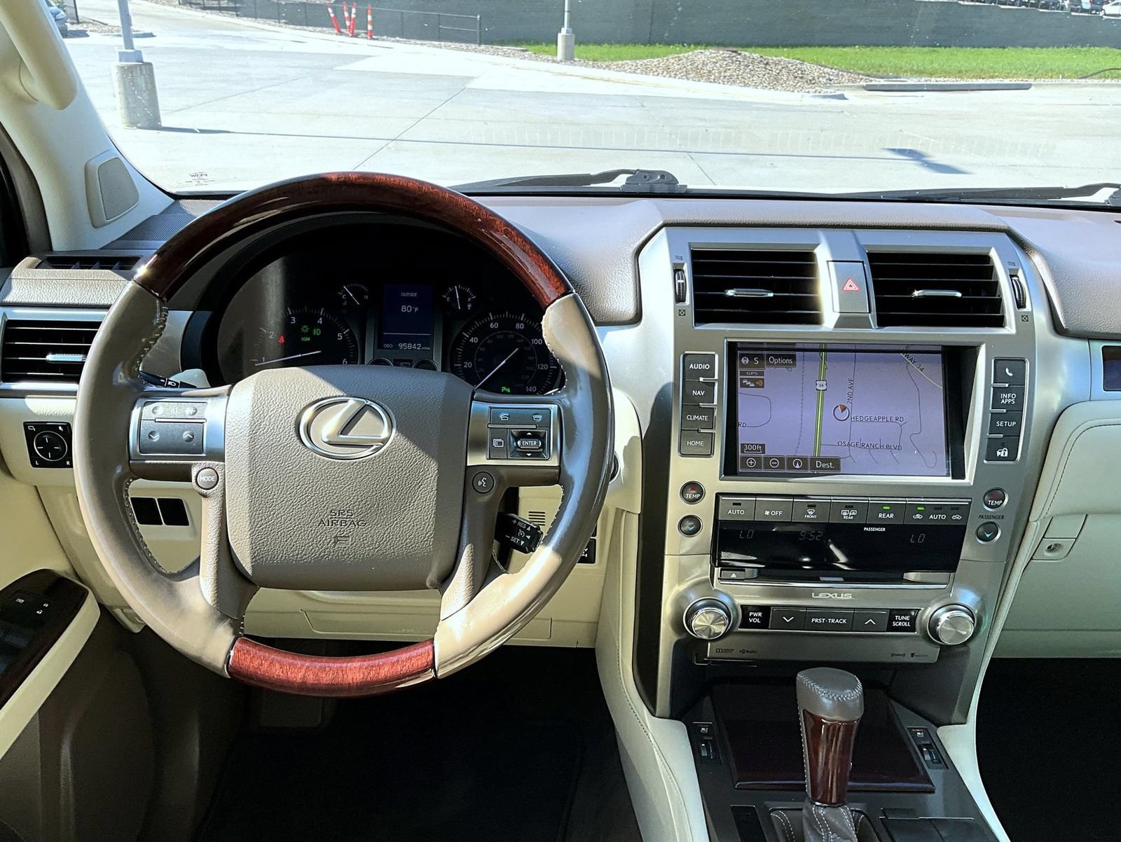 Used 2017 Lexus GX 460 Premium w/ Premium Package AWD/4WD image 12