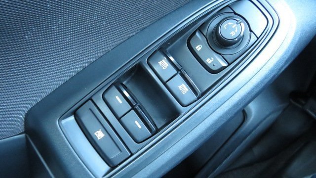 Used 2020 Subaru Impreza 2.0i Sport image 26