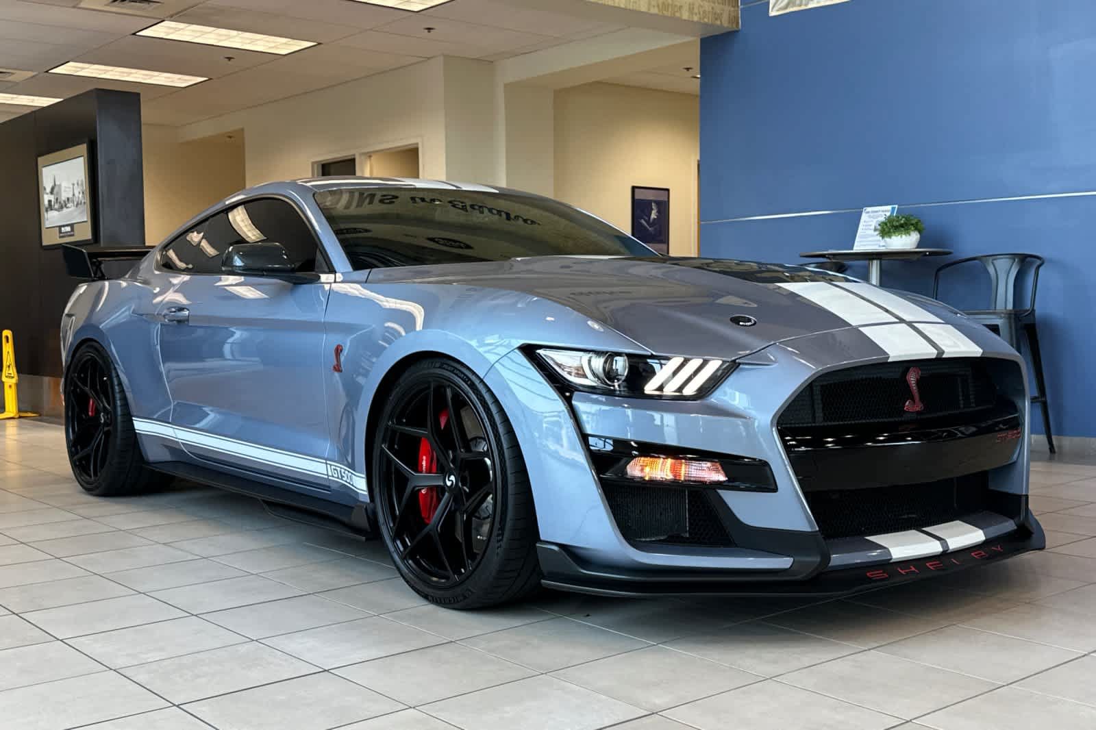 Certified 2022 Ford Mustang Shelby GT500 w/ Technology Package RWD image 8