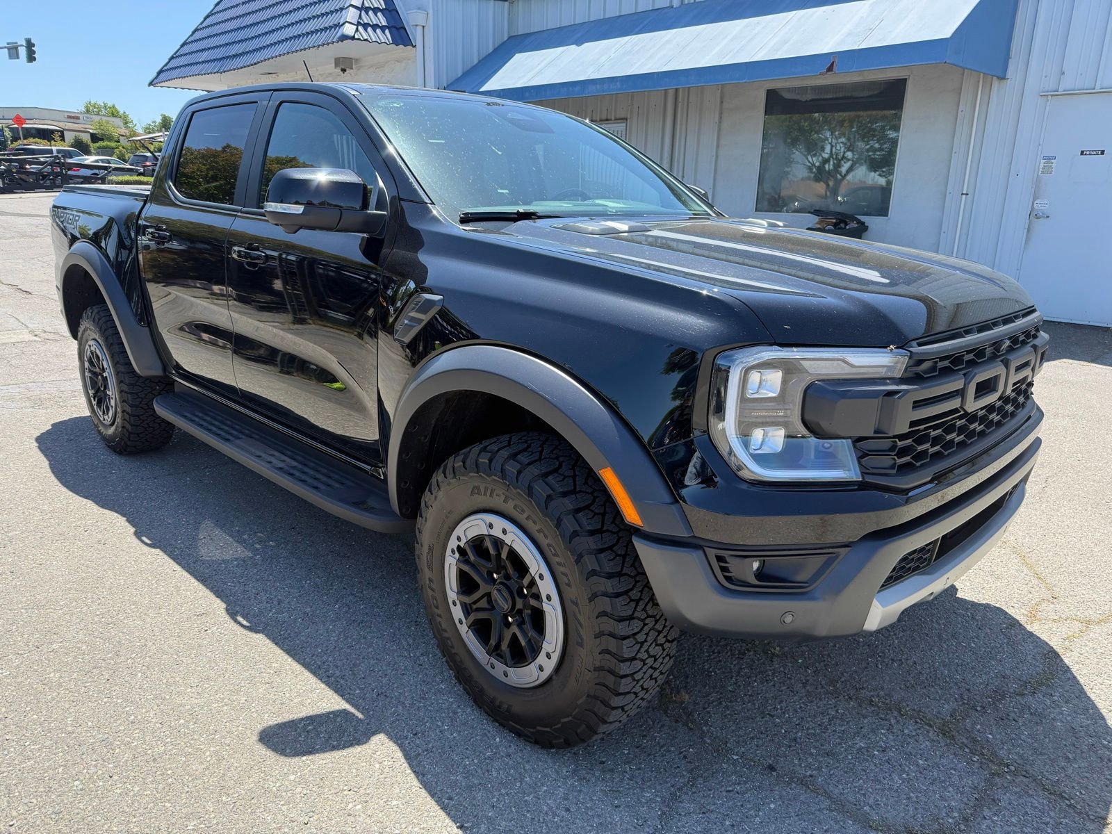 Certified 2025 Ford Ranger Raptor AWD/4WD image 8