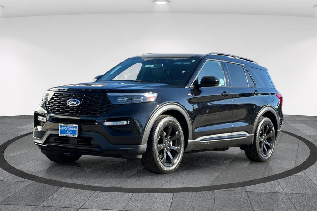 Certified 2023 Ford Explorer ST-Line w/ Class IV Trailer Tow Package image 8