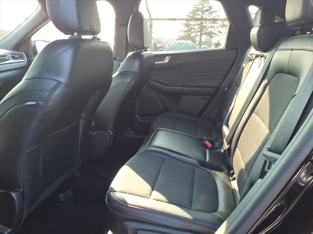 Certified 2023 Ford Escape ST-Line Select w/ Tech Pack #2 image 11