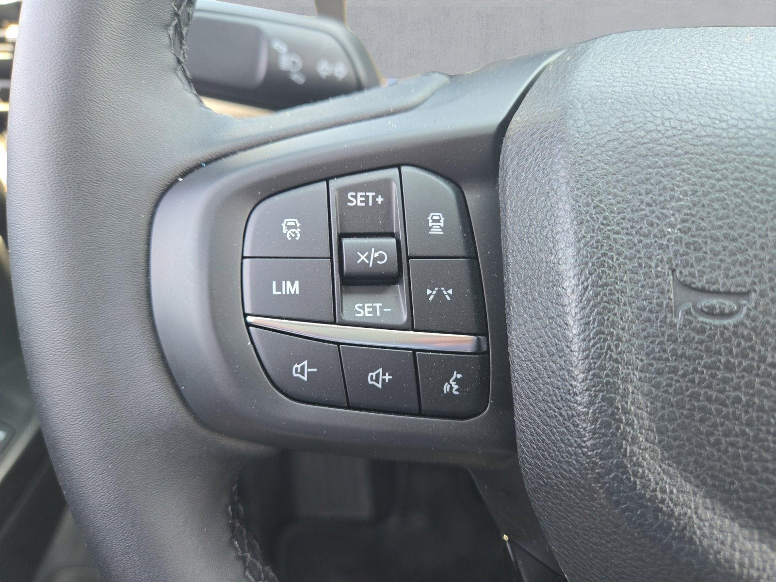 Certified 2024 Ford Ranger XLT w/ Technology Package AWD/4WD image 14