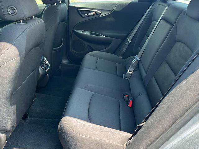 Used 2025 Chevrolet Malibu LT FWD image 16