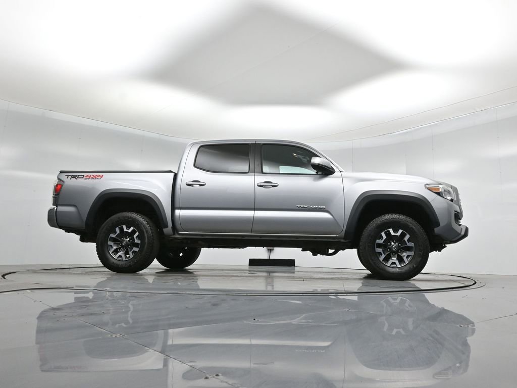 Used 2020 Toyota Tacoma TRD Off-Road image 44