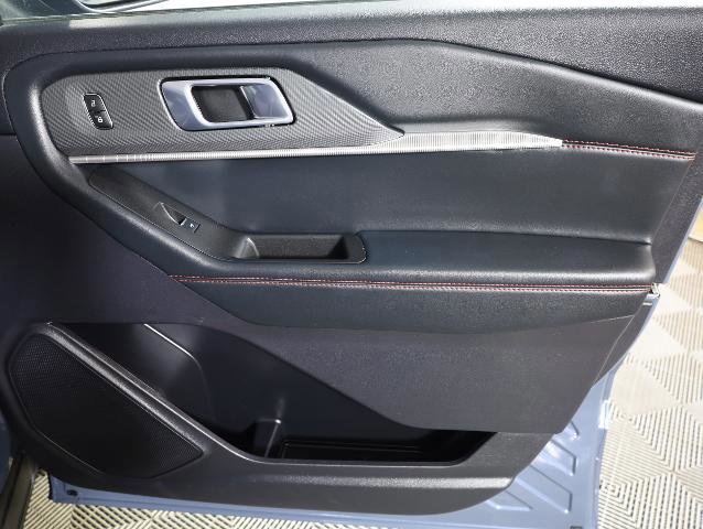 Certified 2025 Ford Explorer ST-Line w/ Premium Package AWD/4WD image 26