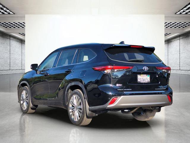 Used 2022 Toyota Highlander Platinum image 6