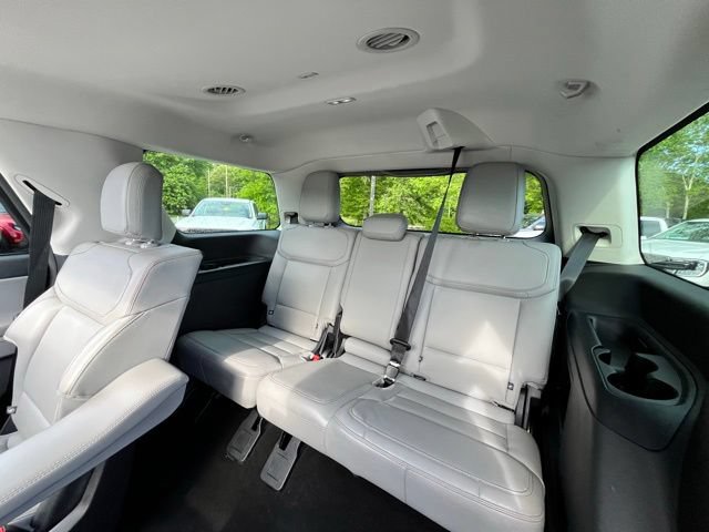 Certified 2025 Ford Expedition Active AWD/4WD image 26