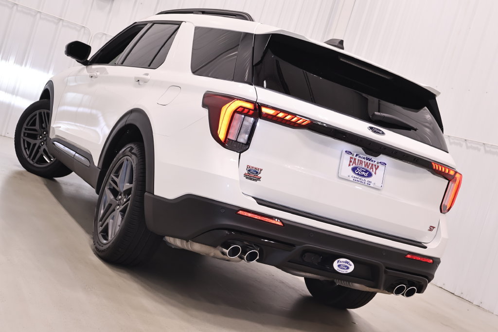 Certified 2026 Ford Explorer ST w/ Sun And Sound Package AWD/4WD image 46