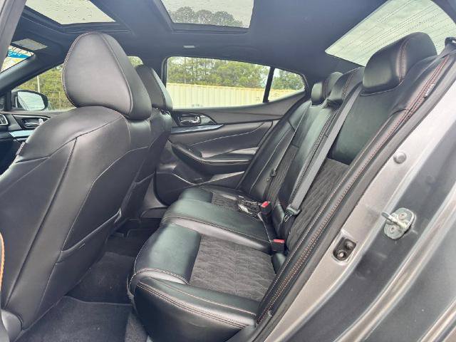 Used 2022 Nissan Maxima SR w/ Sport Mat Group FWD image 13