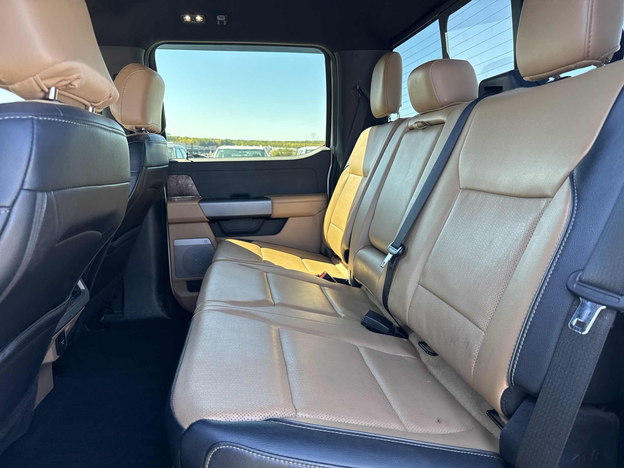 Certified 2025 Ford F250 Lariat w/ Lariat Ultimate Package AWD/4WD image 12