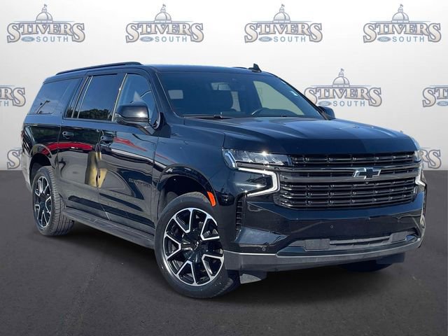 Used 2022 Chevrolet Suburban RST w/ Luxury Package RWD image 1