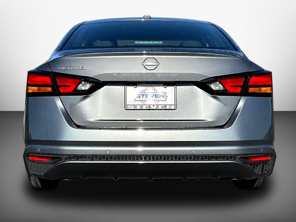 Used 2025 Nissan Altima 2.5 SV FWD image 5