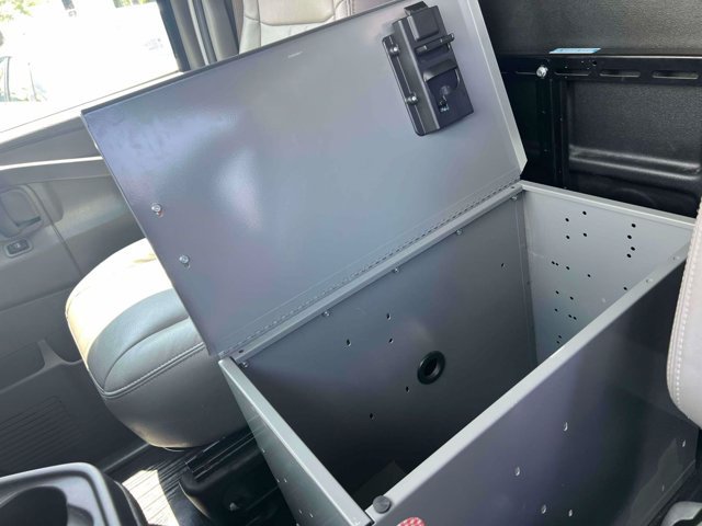 Used 2024 Chevrolet Express 2500 w/ Driver Convenience Package RWD image 30
