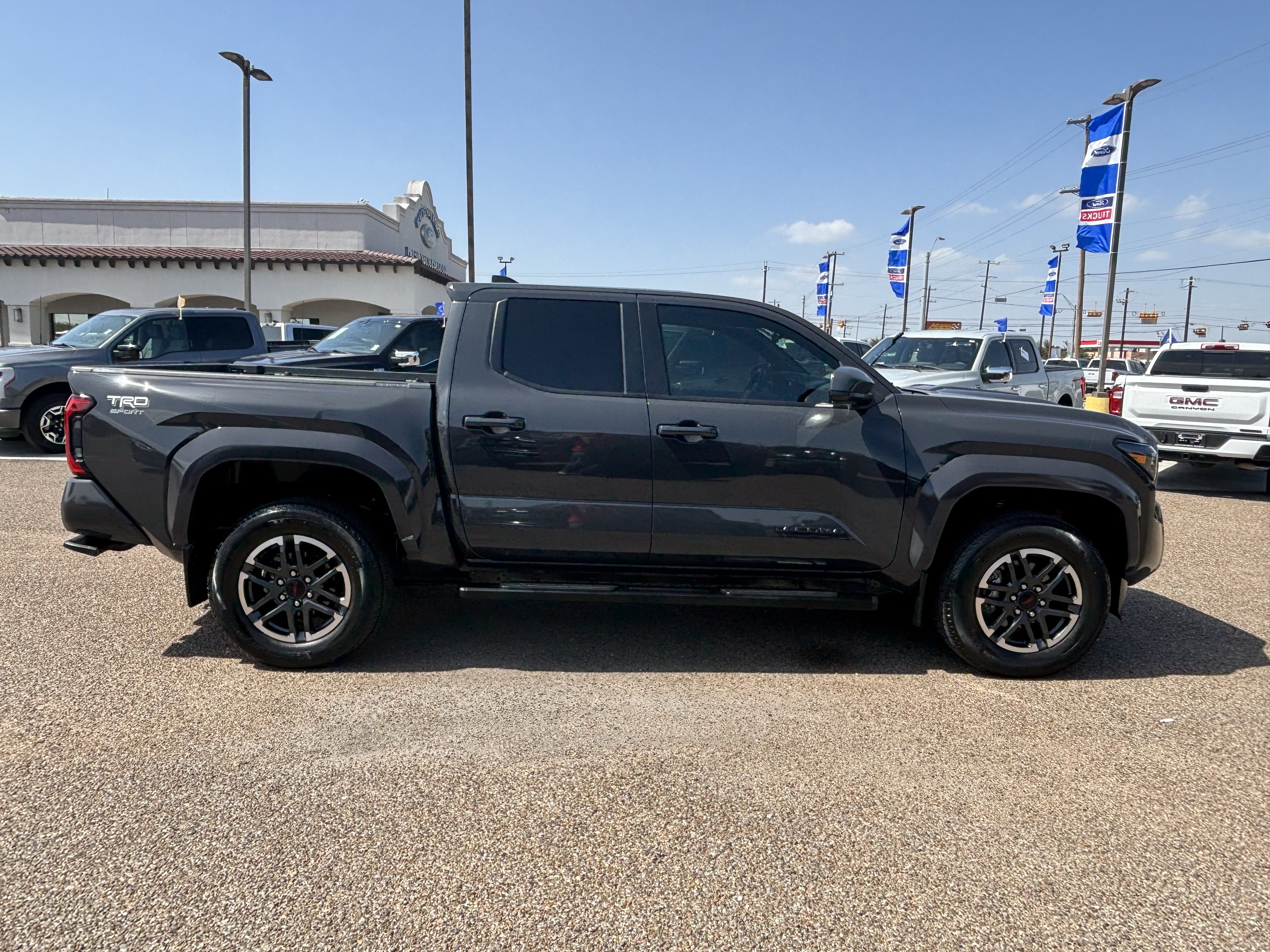 Used 2024 Toyota Tacoma TRD Sport RWD image 4