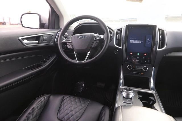 Certified 2024 Ford Edge Titanium image 21