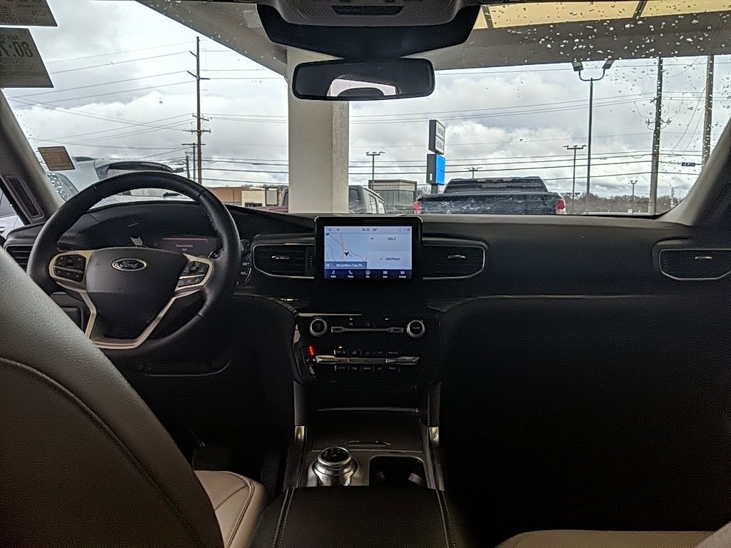 Certified 2023 Ford Explorer Limited w/ Equipment Group 301A image 15