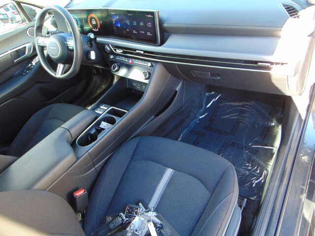Used 2025 Hyundai Sonata SEL FWD image 25