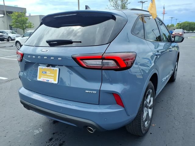 Certified 2024 Ford Escape ST-Line w/ Tech Pack #1 AWD/4WD image 4