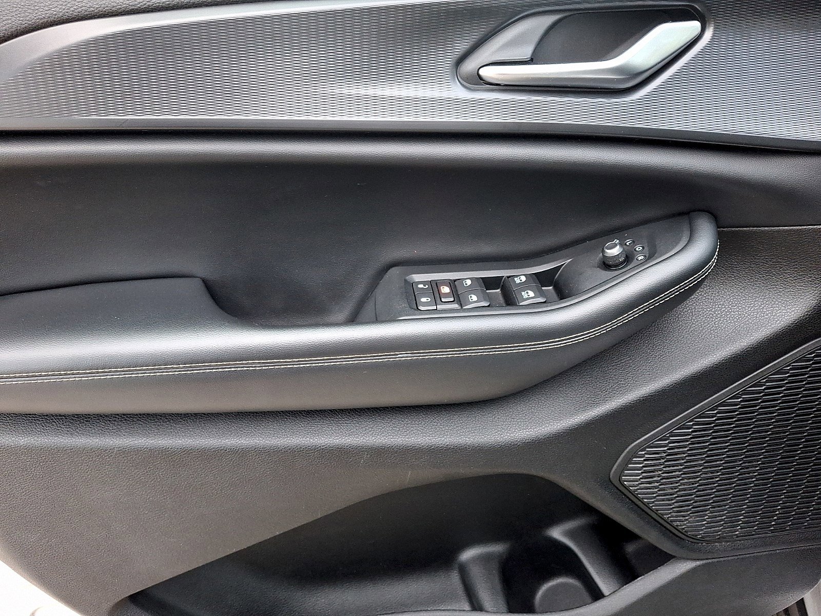 Used 2023 Jeep Grand Cherokee L Laredo image 11