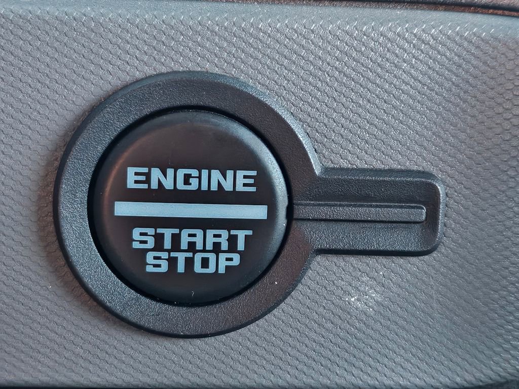 Certified 2024 Ford Bronco Black Diamond image 11