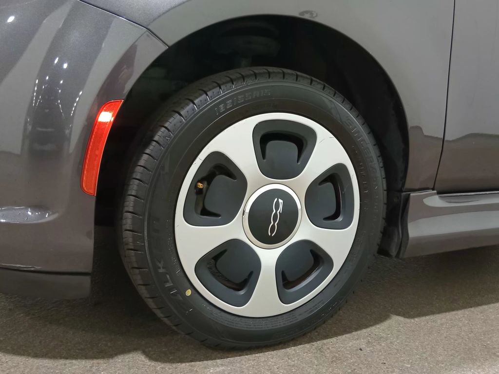 Used 2017 FIAT 500 e FWD image 11