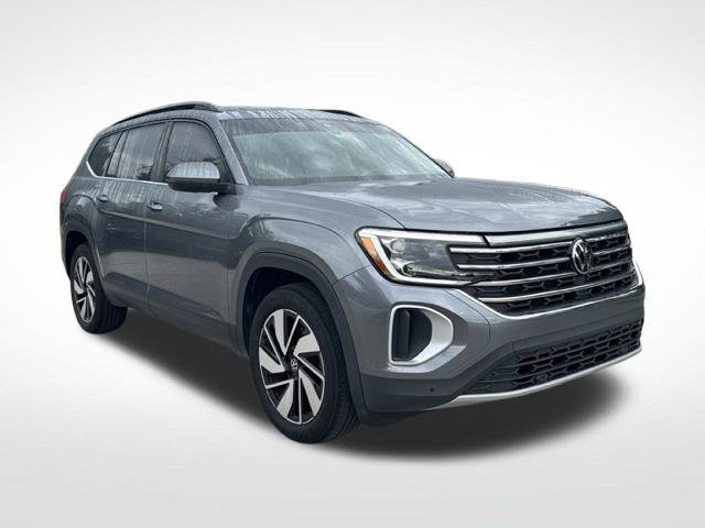 Used 2024 Volkswagen Atlas SE FWD image 2