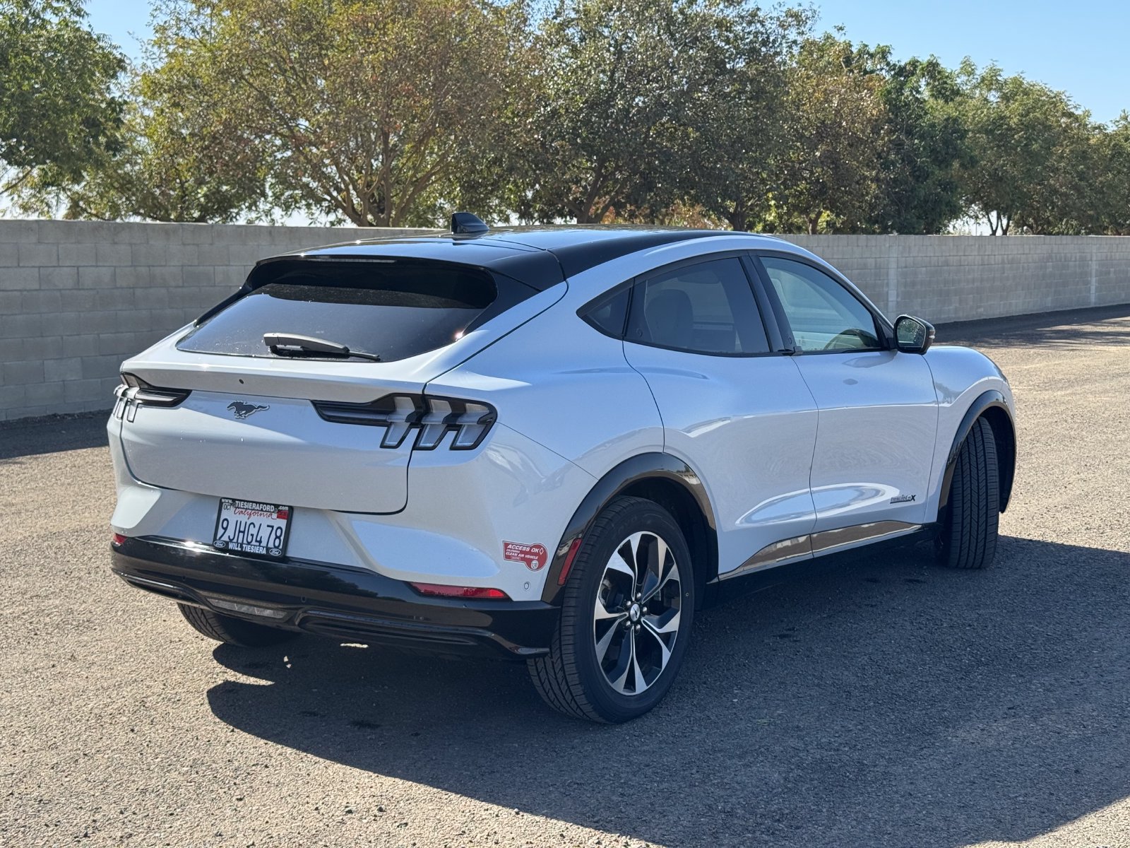 Certified 2023 Ford Mustang Mach-E Premium AWD/4WD image 4