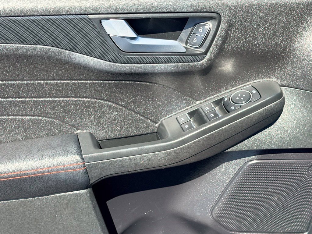 Certified 2023 Ford Escape ST-Line w/ Tech Pack #1 FWD image 23