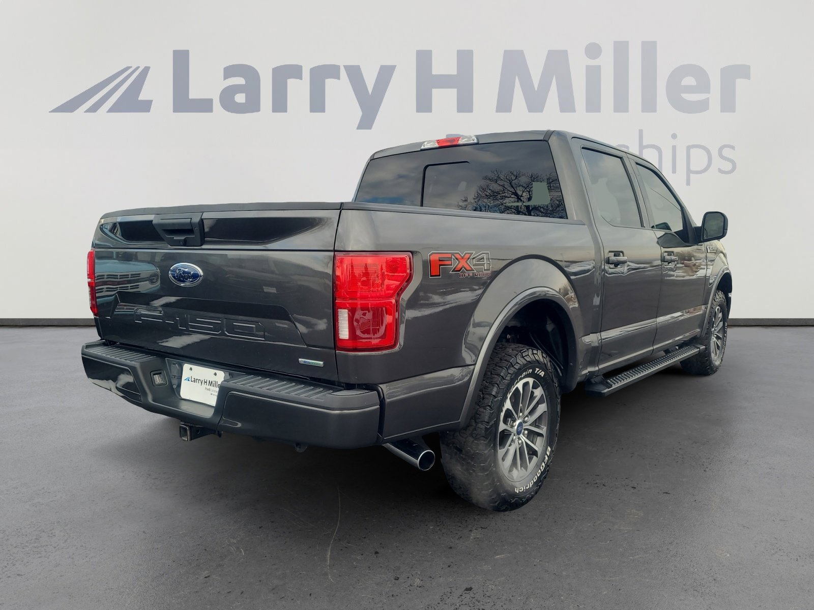 Certified 2019 Ford F150 XLT w/ Equipment Group 302A Luxury image 5