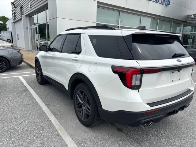 Certified 2025 Ford Explorer ST w/ Sun And Sound Package AWD/4WD image 7