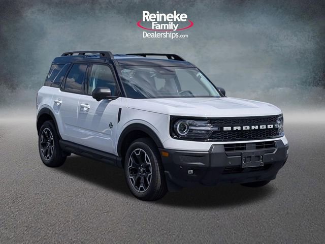 Certified 2025 Ford Bronco Sport Outer Banks w/ Outer Banks Tech Package+ AWD/4WD image 3